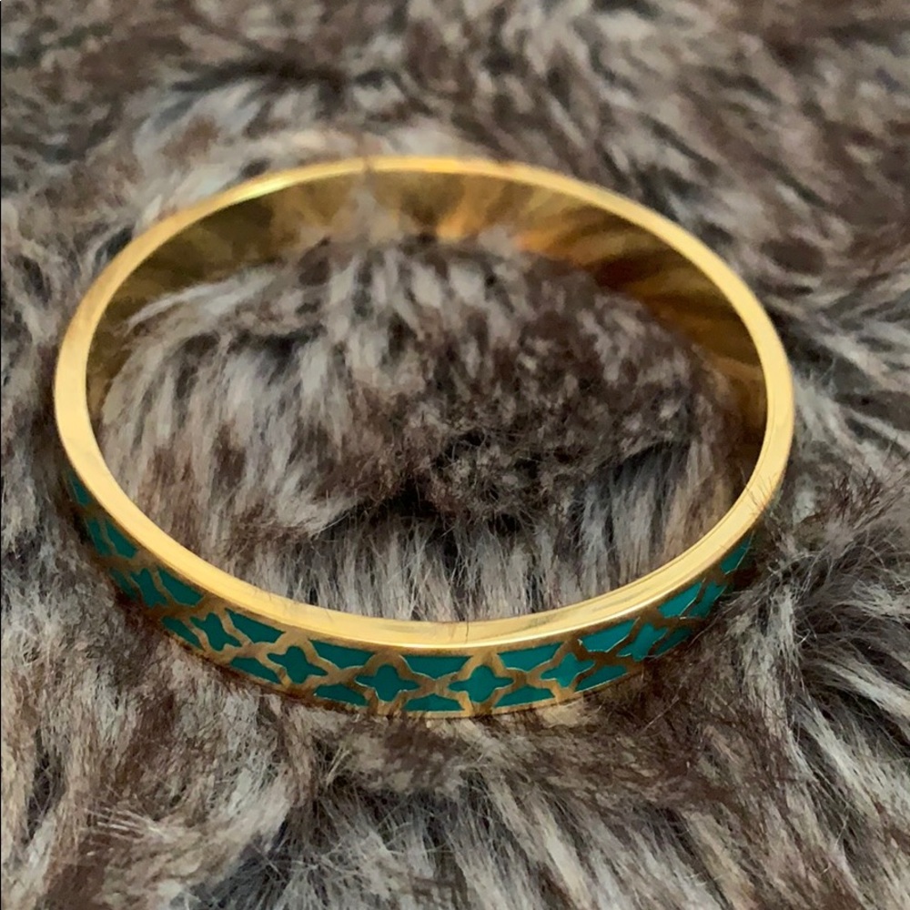 *2 for $20 offer* Green and gold bracelet